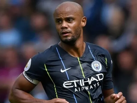 Kompany: "Thắng Liverpool còn ý nghĩa hơn cả 3 điểm"