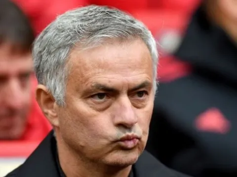 Sợ bị sa thải, Mourinho quyết 'khô máu' với Newcastle bằng chiêu này