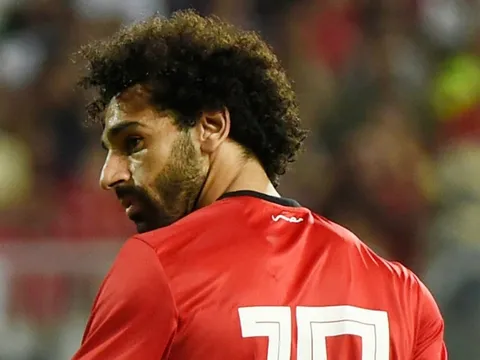 CĐV Liverpool vui mừng vì Salah bị chấn thương