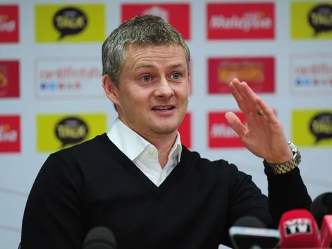 Solskjaer: "2 cậu ta vẫn chưa gặp tôi"