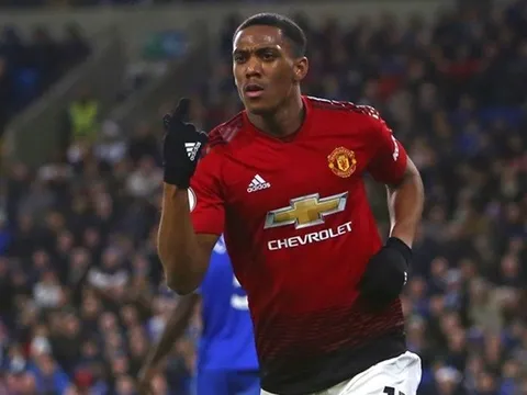 Solskjaer nói rõ lí do gạch tên Martial khỏi trận gặp Burnley