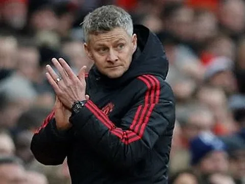 Solskjaer xác nhận cái tên Man United phải rời Dubai một mình