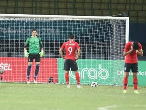 Son Heung-min che mặt quay lưng, 'yếu lòng' không dám sút 11m cho U23 Hàn Quốc