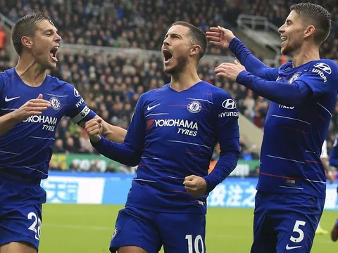 Không loại một cái tên, Sarri sẽ tiếp tục tự làm khó chính mình