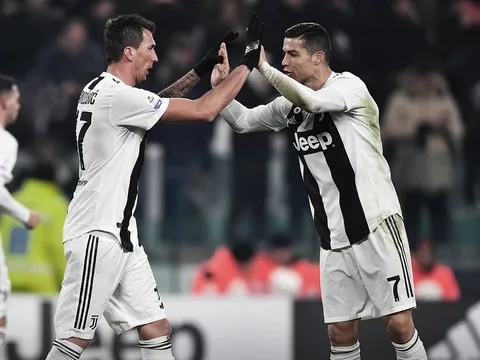 Ronaldo kiến tạo hụt, Roma vẫn phải nhận trái đắng tại Allianz
