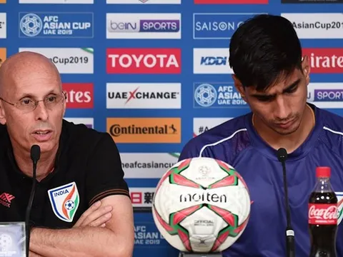 HLV Ấn Độ: 'Chúng tôi đánh đổi cả máu, mồ hôi, nước mắt để tới đây'