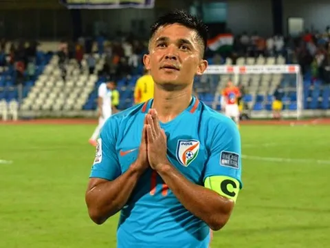 Đội trưởng Ấn Độ lên tiếng về tương lai sau thất bại tại Asian Cup