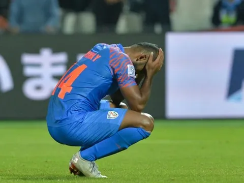 Đội trưởng Ấn Độ tức giận sau vì chơi 'thiếu dũng cảm' trước Bahrain