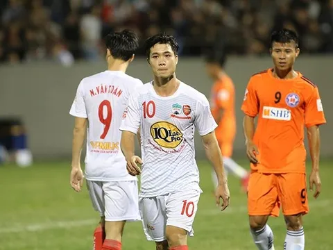 Tái ngộ thầy thời để chỏm, Công Phượng ôm được phao cứu sinh