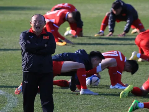 Thua Incheon United 1-2, HLV Park Hang-seo có hành động cực kỳ lạ