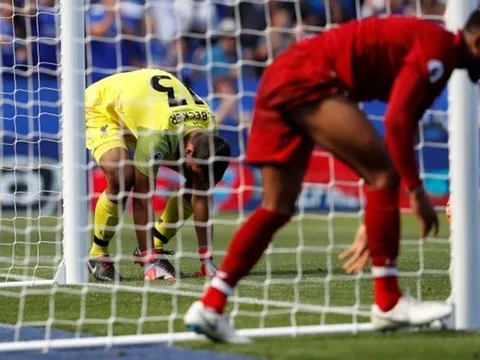 Klopp nói gì về Alisson trước "thảm họa" Leicester?