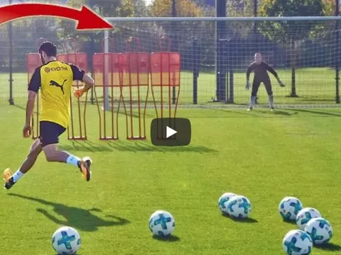 Tập luyện đá phạt cùng Nuri Sahin