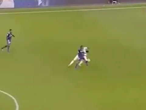 'Tất cả cầu thủ Arsenal đều cho rằng đó là 1 pha phạm lỗi'