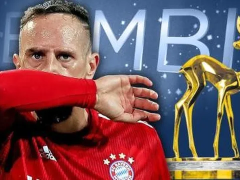 Tát vào mặt nhà báo, sao Bayern bị tước đoạt giải thưởng danh giá