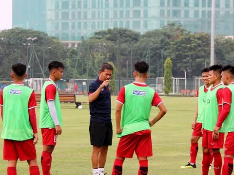 HLV Lê Thụy Hải "trù ẻo" U19 Việt Nam