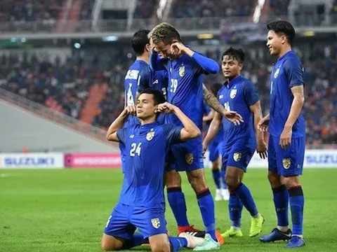 Bóng đá Thái Lan 2018: Thất bại để hướng đến tầm châu lục