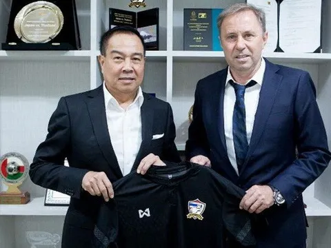 LĐBĐ Thái Lan sợ mất tướng tài vào tay các đội bóng Trung Quốc