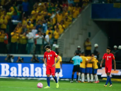 Thảm bại trước Brazil, Chile CHÍNH THỨC làm khán giả tại World Cup