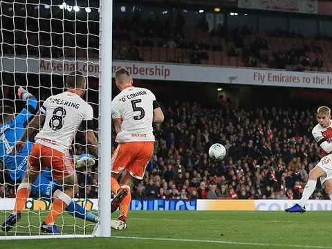 Thần đồng 18 tuổi lên tiếng, Arsenal nhẹ nhàng vượt ải Blackpool