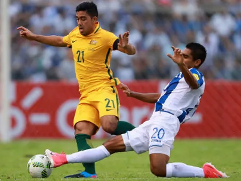 Thận trọng, Honduras và Australia thích ăn thẻ hơn ghi bàn