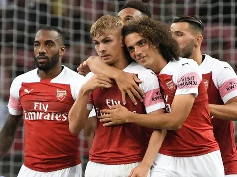 Arsenal thắng lớn, Emery khen ngợi đặc biệt một học trò