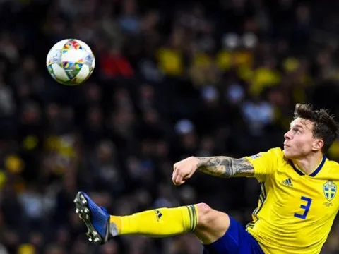 Thành người hùng Thụy Điển, trụ cột M.U được tôn là "truyền nhân Ibrahimovic"