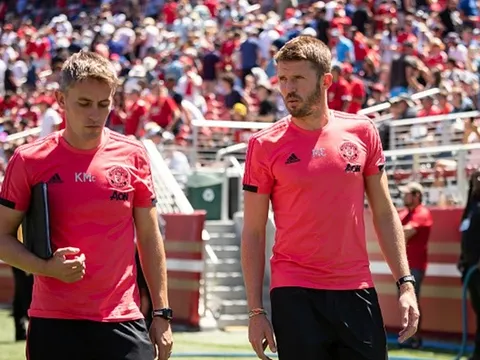 Thật may cho Mourinho, Man Utd vẫn còn hai kiến trúc sư thầm lặng