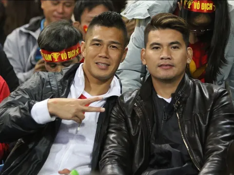 'Thế hệ vàng 2008' rạng ngời cổ vũ hậu bối tại Mỹ Đình