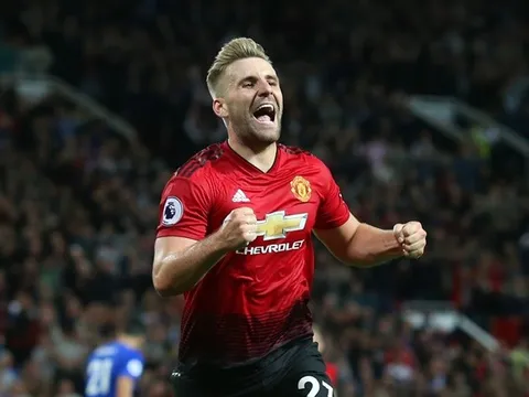 Thi đấu "lên đồng", Luke Shaw được Man Utd vinh danh