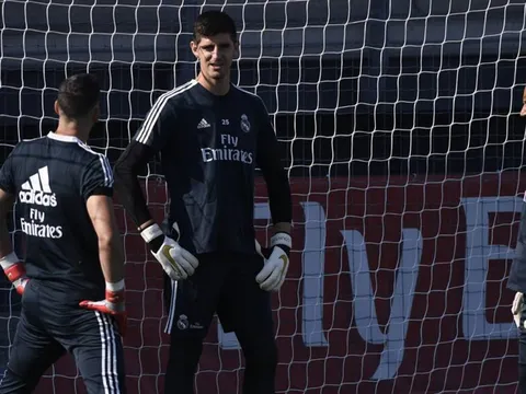 Hai thủ môn hay nhất thế giới làm khó Real Madrid
