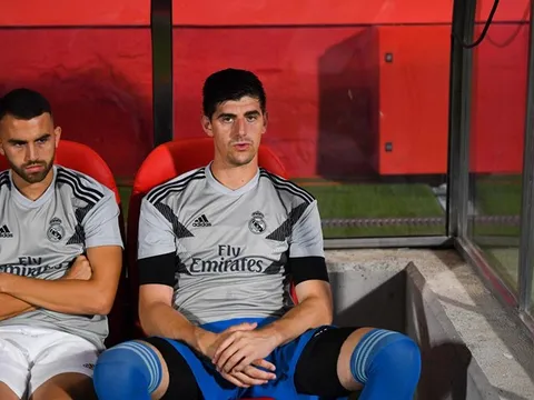 Cuộc chiến giữa hai thủ môn siêu hạng ở Real Madrid