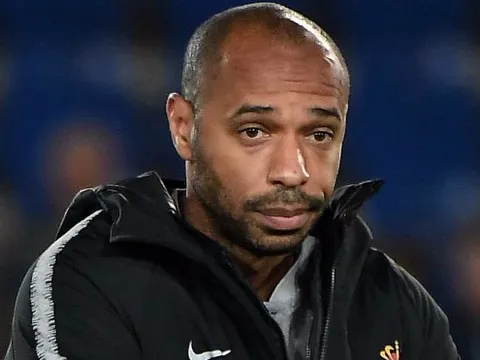 Thierry Henry bị vùi dập sấp mặt ngay trận ra mắt Monaco