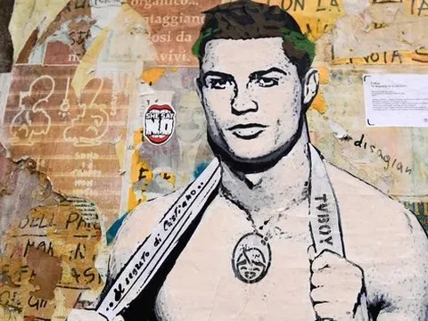 Thông điệp Ronaldo đồng tính gây tranh cãi