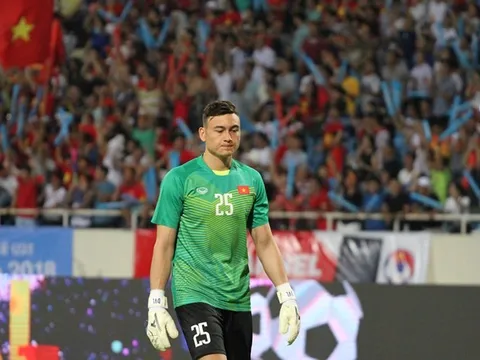 Chấm điểm ĐT Việt Nam 2-0 ĐT Malaysia: Phượng vẫn là cứu tinh
