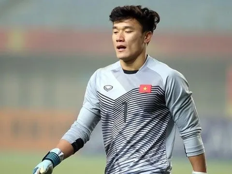 Bạn đã hiểu vì sao Tiến Dũng không thể cản phá penalty chưa?
