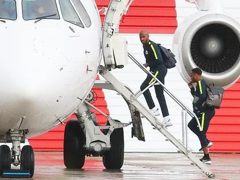 Thua sốc Lyon, 'tội đồ' của Man City vẫn chưa hoàn hồn trở lại