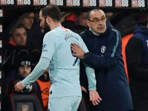 Thua thảm, Sarri thừa nhận sự thật 'đắng lòng' về Higuain