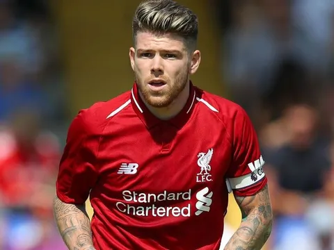 Barca muốn Moreno, Liverpool hãy "chiều" ngay lập tức