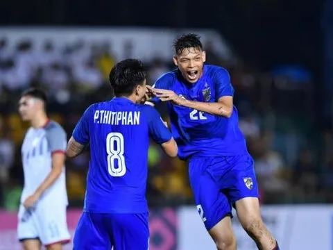 Tiền đạo Thái Lan: 'Chúng tôi không sợ biển người Malaysia'