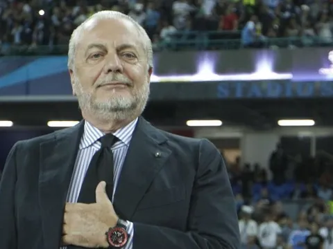 Tiếp tục bay cao, chủ tịch Napoli đá đểu 'núi tiền' của Milan