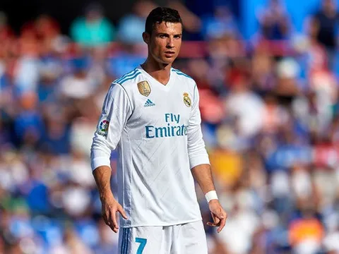 TIẾT LỘ: Chính Ronaldo ngăn Pogba đến Real