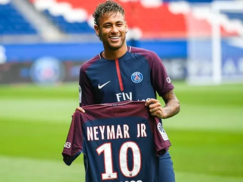 TIẾT LỘ: Neymar chỉ là ưu tiên số 2 của PSG