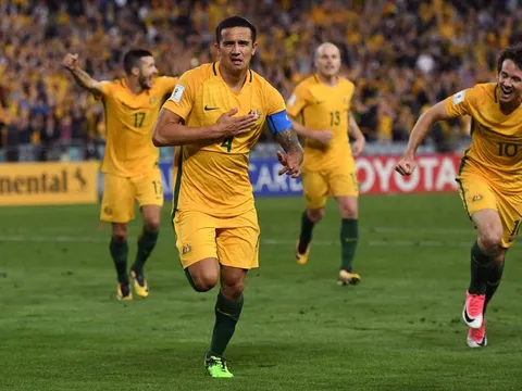 Tim Cahill xứng danh huyền thoại "Chuột túi"
