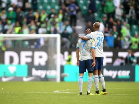 Nhận bàn thua 'oan trái', Á quân Bundesliga ôm hận ngày ra quân