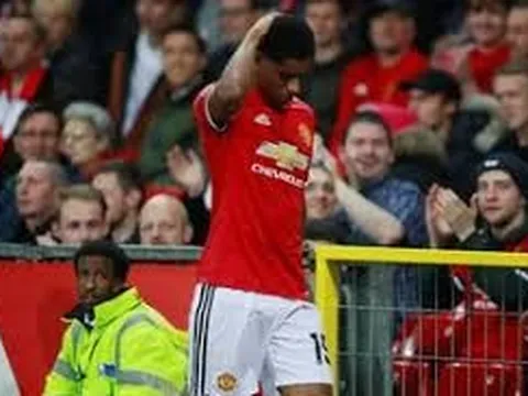 Tình huống Marcus Rashford ghi bàn vs Benfica
