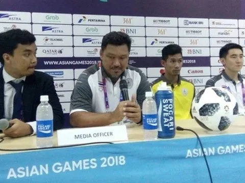 Olympic Thái Lan chính thức loại, HLV Worrawoot Srimaka "mất ghế"?