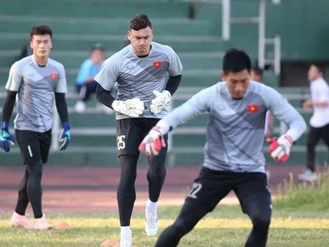 Tuyển Việt Nam: Bất ngờ lớn trong khung gỗ!