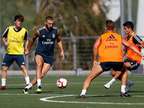 Tỏa sáng rực rỡ, Benzema sung mãn trên sân tập