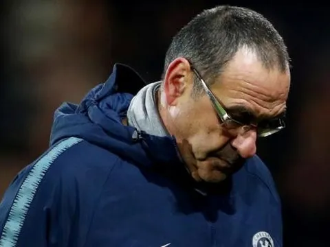 Toàn đội Chelsea chỉ đích danh cái tên Sarri đang quá phụ thuộc vào