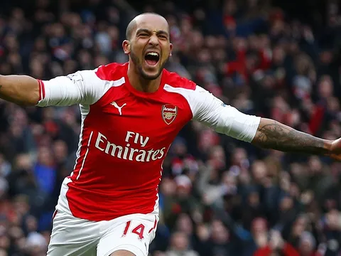 Tốc độ khủng khiếp của Theo Walcott